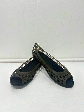 CROCS Adrina Open-Toe Ballet Flats Women’s Size 7 Green  Jelly Slip-On Comfort